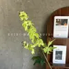 Flores Artificiais Hastes Longas Delfínio Phalaenopsis Jacinto Arranjo Floral de Teto para Salão de Casamento Teto Alto Materiais Florais Fabricante Atacado