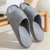 Chinelos Feeling Masculinos para Verão Eva com Solado Grosso Casuais para Casa Banheiro Sandálias Antiderrapantes para Casais com Pés Sem Cheiro