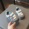 Zapatos de paseo de moda para niños 2026 primavera y otoño nuevos transpirables ligeros zapatos para bebé para niños pequeños, zapatos casuales cómodos de suela suave