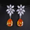 Deseo oferta especial moda europea y americana elegante hojas Zirconia aretes de botón para mujer simples banquete fiesta joyería fábrica directa oreja