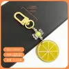Cadena Minimalista para Funda de Teléfono de Verano, Cadena de Funda de Teléfono con Rodaja de Limón Realista de Resina, Colgante para Llavero y Mochila
