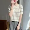 Camiseta de seda de hielo a rayas hueca, top de punto fino de verano holgado adelgazante transpirable, ropa de mujer elegante y rejuvenecedora de manga corta