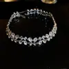 Aretes Redondos con Tachuelas de Diamante Cuadrado y Cadena Plateada, Cadena de Suéter Estilo Corte Vintage Francés, Exquisito Juego de Joyería de Alta Gama