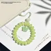Colgante para Teléfono de Raíz de Bodhi Pequeño Color Verde Lima para Niñas, Correa de Muñeca Gato de la Suerte, Cordón Antiperdida, Cadena Colgante Linda Anticaída Venta al por Mayor