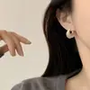 Exquisitos Pendientes Geométricos en Forma de U para Mujer, Sencillos y Modernos, Elegantes y Únicos, Accesorios para Orejas Dulces-Cool de Nicho de Moda