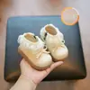 Zapatos para bebé niña, botines pequeños de piel, zapatos de algodón con peluche para invierno, zapatos para bebé con suela suave para caminar, botines cortos de princesa, botas para niña