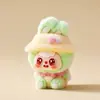Fofo Coelhinho de Pelúcia Sentado em Formato de Feijão Usando Chapéu Ornamento Mini Tendência para Mesa Caixa Surpresa Acessórios de Sacola Surpresa Atacado