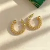 Brincos de Argola Vazados Estilo Europeu e Americano com um Toque Vintage de Alto Padrão, Brincos Retrô, Pontos de Orelha Minimalistas para Mulheres