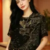Elegante camiseta redonda con estampado de pedrería, top moderno y estiloso para mujer, nueva blusa chic de verano de manga corta