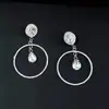 Brincos Elegantes de Luxo Leve da Moda 2024 Brincos de Diamante Redondos em Forma de Gota All-match de Alta Qualidade