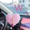 Coração de Pelúcia com Alfabeto Argila Acessórios para Interior de Carro Pingente para Mulheres, Ornamento de Pendurar Espelho Retrovisor de Carro com Strass