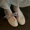 Zapatos de Ballet Rojos Retro Franceses para Mujer 2026 Nuevo Estilo de Verano Laterales Huecos Suela Suave No Cansan Boca Baja Zapatos Planos