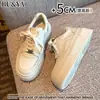 Zapatillas de Piel de Vaca de Primera Capa para Mujer, Zapatos Blancos de Suela Blanda, Zapatos Individuales Versátiles Nuevos Primavera 2026, Zapatos Deportivos Casuales de Suela Gruesa