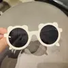 Gafas de sol plegables para niños, bonitas gafas de sol anti-UV para bebés, modernas y modernas gafas de sol para niños y niñas.