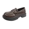 Zapatos de cuero estilo JK para mujer, nuevo modelo de otoño 2026, mocasines sencillos sin cordones con suelas gruesas y puntas redondas, adecuados para combinar con faldas