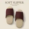 Chinelos de algodão para interior estilo japonês para outono e inverno para homens, silenciosos, com sola macia, quentes, antiderrapantes, chinelos de algodão de casal, adequados para todas as estações, para mulheres