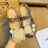 Zapatos de ballet con estampado de lunares estilo Ins, leopardo KT, accesorios para DIY, dijes de zapatos de moda y versátiles, hebillas decorativas para zapatos con agujeros
