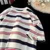 Camiseta de Rayas Retro Japonesas con Cuello Redondo y Manga Corta para Hombre 2025 Verano Nueva Marca de Moda Fresca Camiseta de Media Manga Off-Shoulder