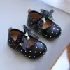Sapatos Infantis Meninas Primavera e Outono Bolinhas 1-3 Sapatos de Princesa com Laço Solado Macio Sapatos Únicos Sapatos de Bebê Primavera e Outono