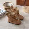 Nuevas botas cortas retro de felpa para niñas, estilo Maillard, otoño/invierno, botas de cuero suaves y antideslizantes para niñas, de terciopelo