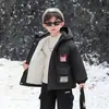 Ropa de Otoño e Invierno para Niños Parka con Felpa Gruesa 2026 Nuevo Estilo de Invierno Chaqueta Cortavientos Ropa Acolchada de Algodón para Niños Moderna