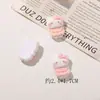 Diversão e Fofura de Outono e Inverno Gatinho de Resina com Flocagem em Saia Acessórios para Headwear DIY Capa de Celular Joias para Console Central
