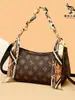 Bolso Retro de Alta Gama para Mujer 2026 Nueva Moda Bolso de Mano con Cadena de Pañuelo de Seda Bolso Cuadrado Pequeño Versátil Cruzado