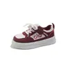 Tênis infantil 2026 primavera e outono novo modelo sapatos de menina respirável casual versátil sola macia sapatos esportivos para meninos mais velhos