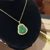 Nuevo colgante de Buda estilo chino, collar de acero de titanio con Buda verde grande para mujer, cadena para la clavícula con diseño exquisito de Buda Tathagata totalmente incrustado de diamantes