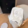 Camiseta de manga larga de algodón puro de corte holgado para tallas grandes, que cubre la barriga, para mujer, con un diseño único para damas de talla grande, top blanco