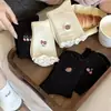 Meias até a Panturrilha para Mulheres, Outono e Inverno, Algodão Puro, Bordado Fofo de Morango, Meias Brancas Largas, Meias Longas Sem Costura de Renda Estilo Ins