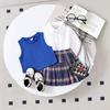 2025 Nuevo Producto Transfronterizo de Comercio Exterior Estilo Coreano Chaleco de Punto para Niña Top de Color Sólido con Solapa Falda Plisada a Cuadros Conjunto de Tres Piezas