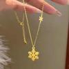 Collar brillante de copo de nieve para mujer, colgante de acero de titanio, cadena simple para clavícula, no se desvanece, regalo de Navidad para novia