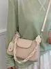 Bolso de Estilo Relajado para Mujer 2026 Verano Nuevo Modelo para el Trabajo y los Viajes Diarios, Bolso de Hombro y Cruzado Moderno, Sencillo y Único