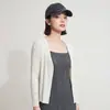 Cárdigan Corto Miyake Plisado con Tejido Elástico Texturizado, Corte Holgado, Efecto Adelgazante, Mangas Largas para Primavera y Verano, Ropa Exterior Protectora del Sol, Cárdigan Miyake Plisado Prensado