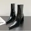 Botas Curtas Estilo Francês com Bico Fino e Salto Grosso para Mulheres 2025 Outono Zíper Lateral Botas Curtas de Salto Alto Botas Marrom Nude