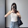 Chaleco de dos piezas falsas estilo Hong Kong HB311 ~ estilo simple de nicho cuello de dos colores chaleco de color contrastante alta elasticidad mujer 2025 nuevo