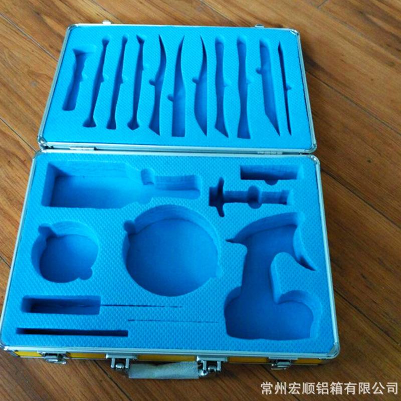 4664630271_1681960895