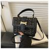 Bolso pequeño cuadrado con textura de color sólido simple de estilo coreano para mujer, bolso bandolera de lana a cuadros de invierno 2024