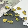 Botones coloridos pequeños de peces, mariposas, monedas, nubes, estrellas, triángulos, de dos agujeros irregulares y color degradado para ropa de niños y mujeres DIY