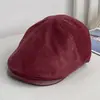 Nova Boina de Suede Estilo Britânico Retrô para Homens e Mulheres, Outono e Inverno, Emagrece o Rosto, Boina Plana Versátil, Chapéu Artístico de Nuvem