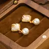 Brincos de Tarraxa Quadrados Vintage Francês em Prata 925 com Pérola Swarovski para Mulheres, Brincos Geométricos de Zircônia Inlaid de Alta Qualidade