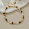 Pulsera de Parche de Color Ojo de Tigre Natural Retro Maillard con Perlas de Swarovski para Mujer Elegante Diseño de Nicho Sentido de la Moda Joyería de Mano