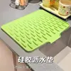Esterilla Drenante Inclinada para Encimera de Fregadero de Cocina, Tazón y Plato, Esterilla de Control de Agua Antideslizante Resistente a Altas Temperaturas Enrollable, Esterilla de Almacenamiento para Escurridor de Lavavajillas