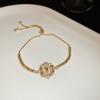 Pulsera Ajustable de Diamante Ovalado de Zirconia Chapada en Oro Real de Lujo Ligero Pulsera de Moda de Alto Sentido Pulsera Comodín para el Día a Día