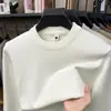 Suéter de punto de manga larga y cuello redondo para hombre para otoño e invierno, una capa base gruesa, ligera y lujosa con contenido de lana, en colores lisos, perfecto para usar en capas
