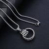 Collar para Hombre Hip-Hop Nicho Estilo Europeo y Americano Retro Cráneo Garra Círculo Colgante Personalizado Largo Cadena Suéter Accesorios