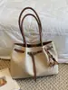 Bolso de Moda de Gran Capacidad para Mujer Otoño e Invierno 2025 Nuevo Casual Simple Hombro Bolso de Mano de Moda Bolso Tote para Viajes Diarios