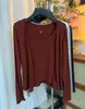 Camiseta de manga larga con diseño de dos piezas falsas, ajustada y versátil, a la moda, estilo coreano, para mujer, nueva tendencia nicho otoño e invierno 2025