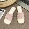 Sandalias de Exterior de Estilo Nuevo con Suela Plana para Mujer, Sandalias Adelgazantes de Verano 2026, Versátil Moda Estilo Retro Francés